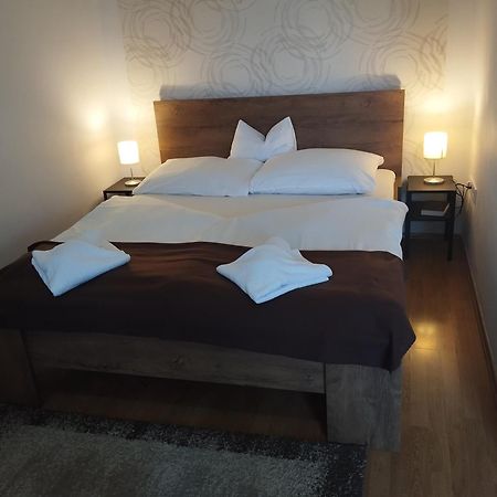 Eden Panzio Bed & Breakfast Eger Exterior photo