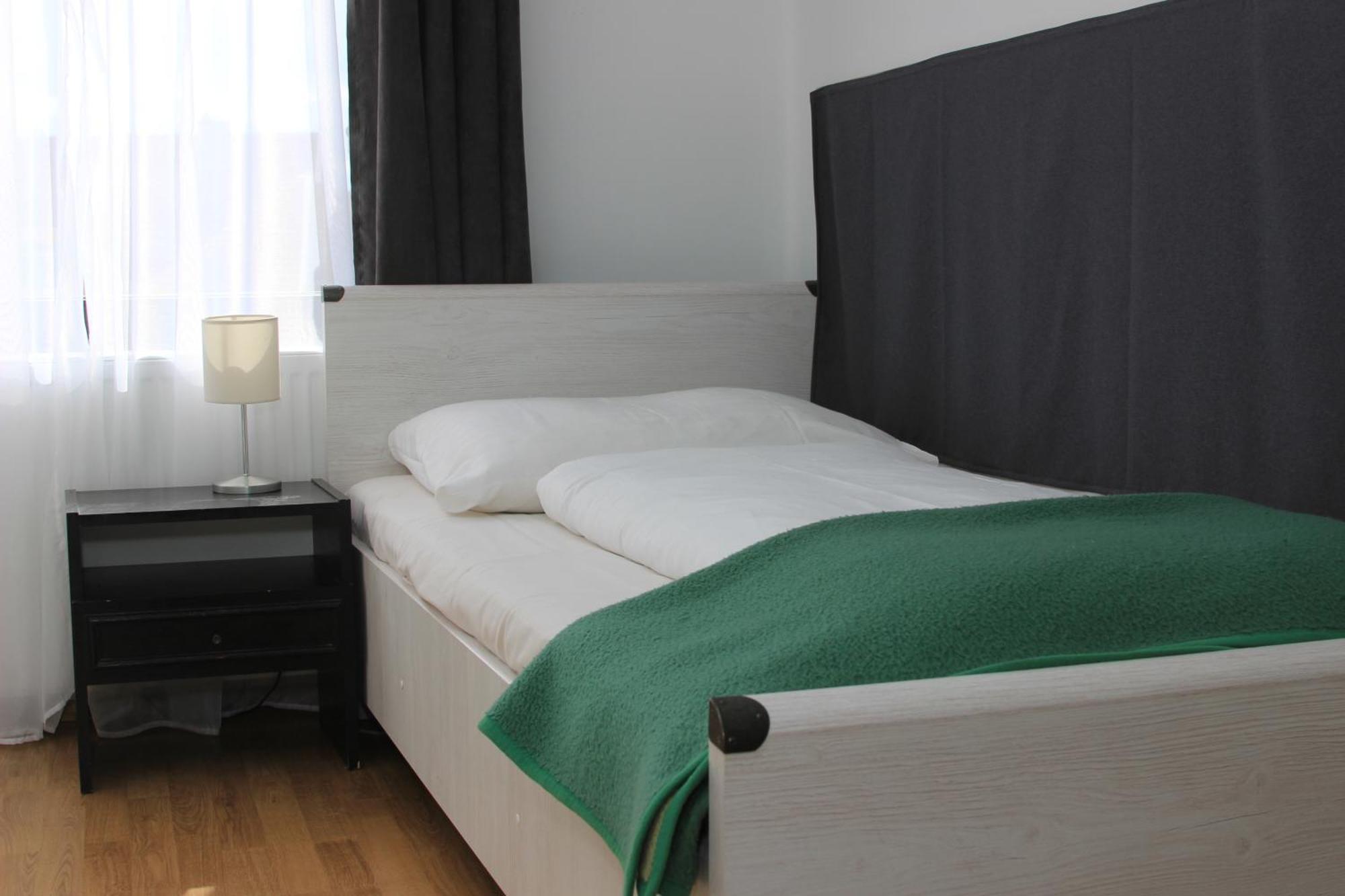Eden Panzio Bed & Breakfast Eger Exterior photo