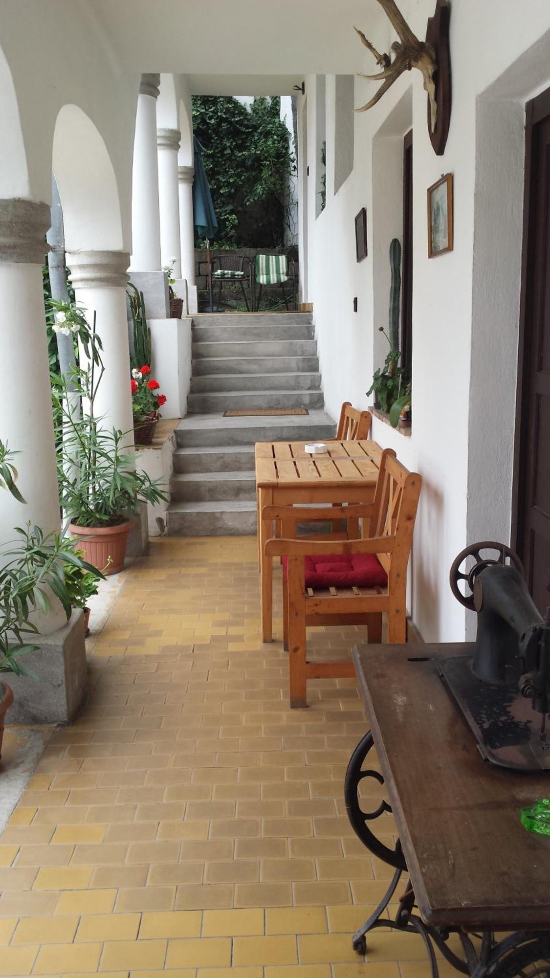 Eden Panzio Bed & Breakfast Eger Exterior photo
