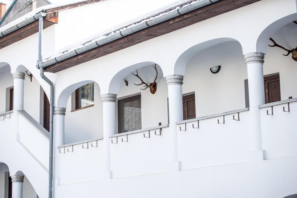 Eden Panzio Bed & Breakfast Eger Exterior photo