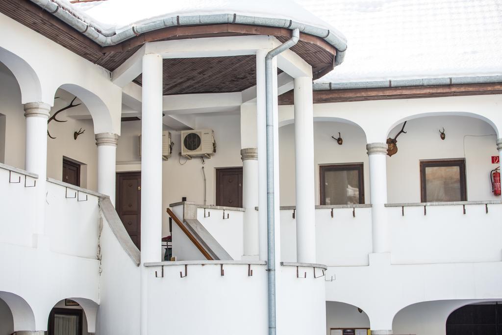 Eden Panzio Bed & Breakfast Eger Exterior photo