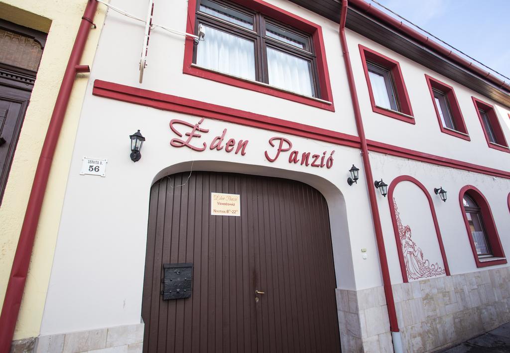 Eden Panzio Bed & Breakfast Eger Exterior photo