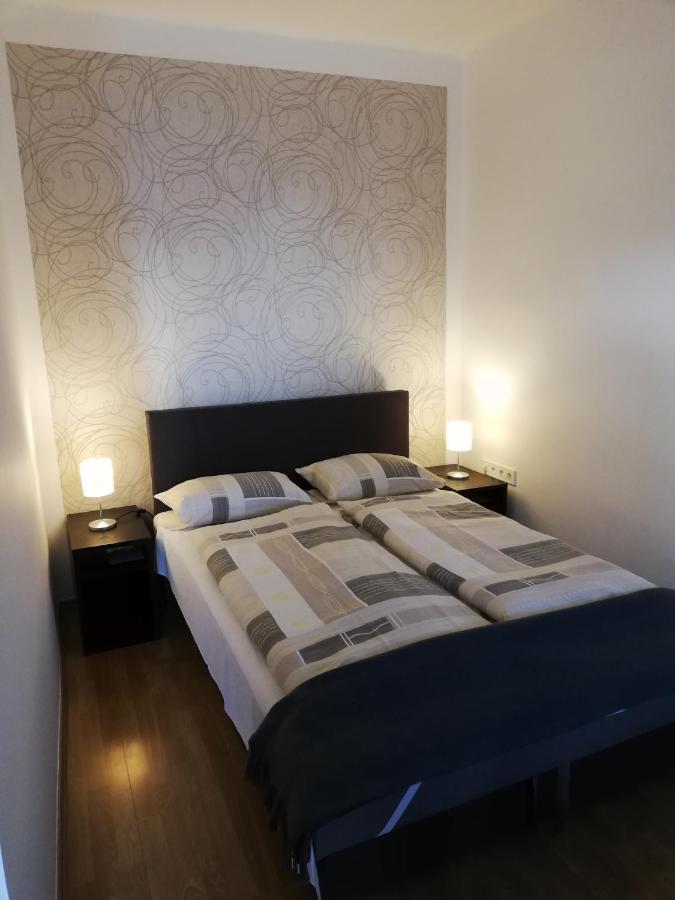 Eden Panzio Bed & Breakfast Eger Exterior photo